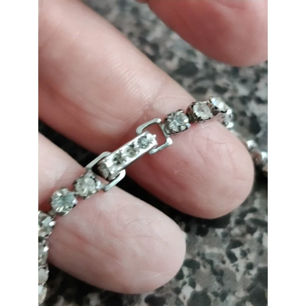 Vintage Kramer Signed Silver Tone Rhinestone 15